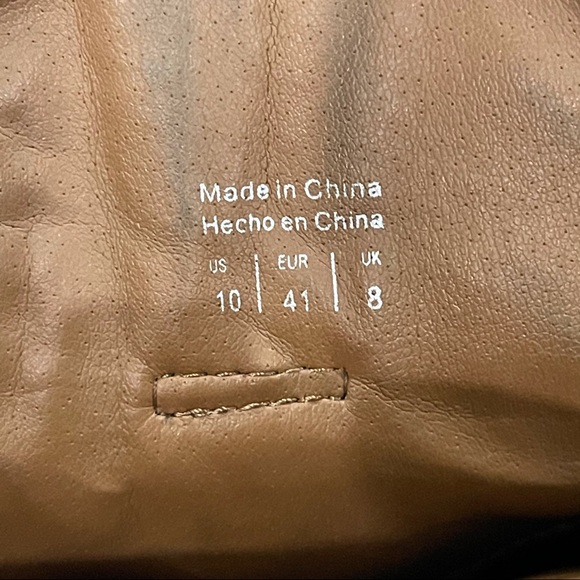 Autographed by Aaron Pritchett Cowboy Boots - Picture 3 of 5